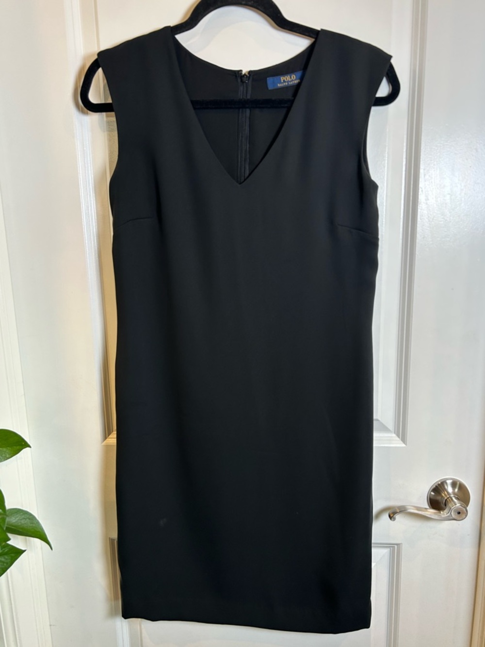 Polo by Ralph Lauren Black Sleeveless V-Neck‎ Shift Dress Size 2